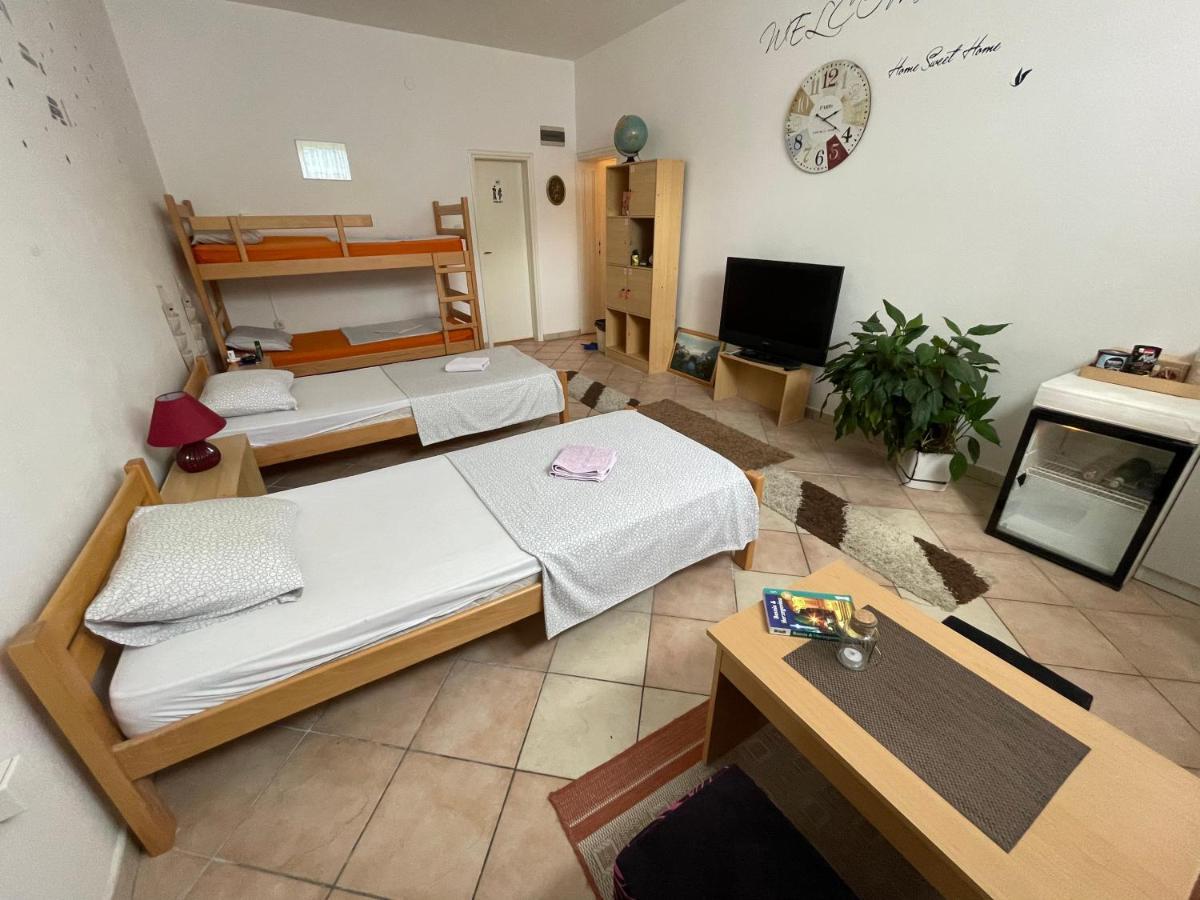 Rooms Deny Mostar Bagian luar foto
