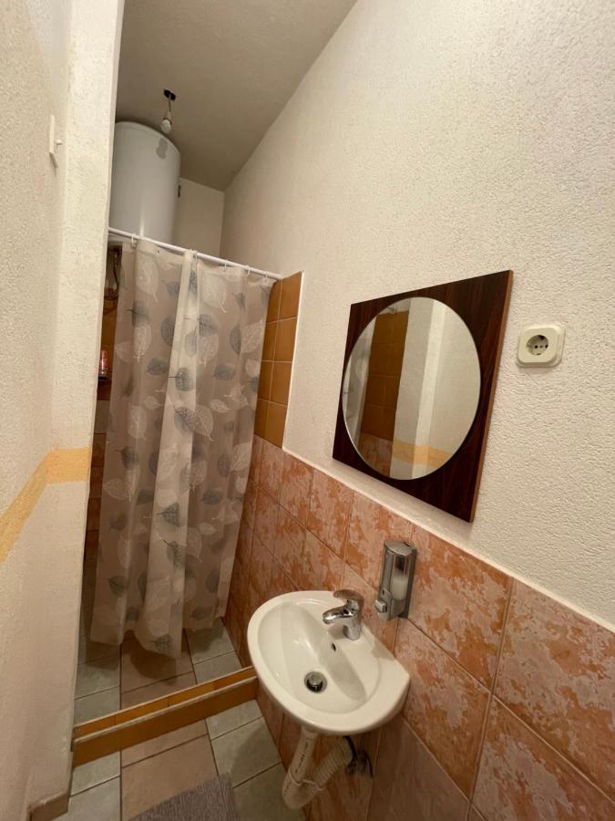 Rooms Deny Mostar Bagian luar foto