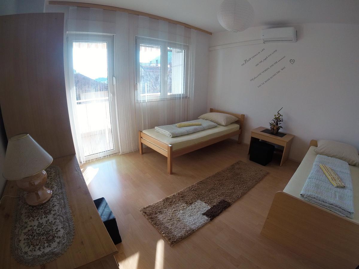 Rooms Deny Mostar Bagian luar foto