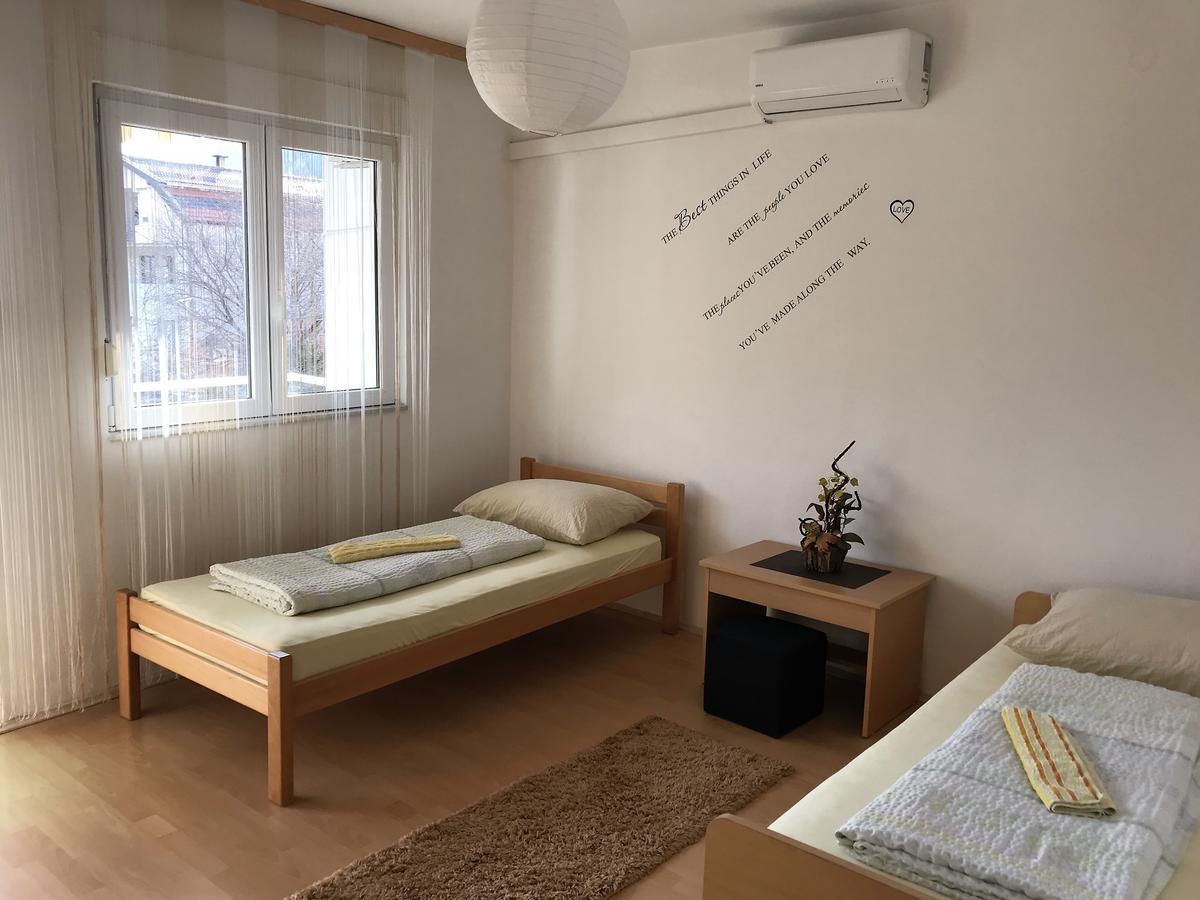 Rooms Deny Mostar Bagian luar foto